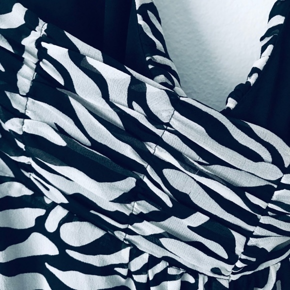 100% Silk Zebra Print A-Line Evening Dress - Picture 7 of 12